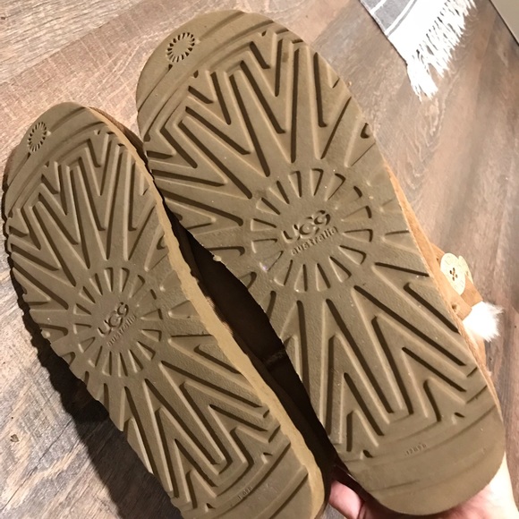 UGG Bailey button boots - Picture 6 of 8